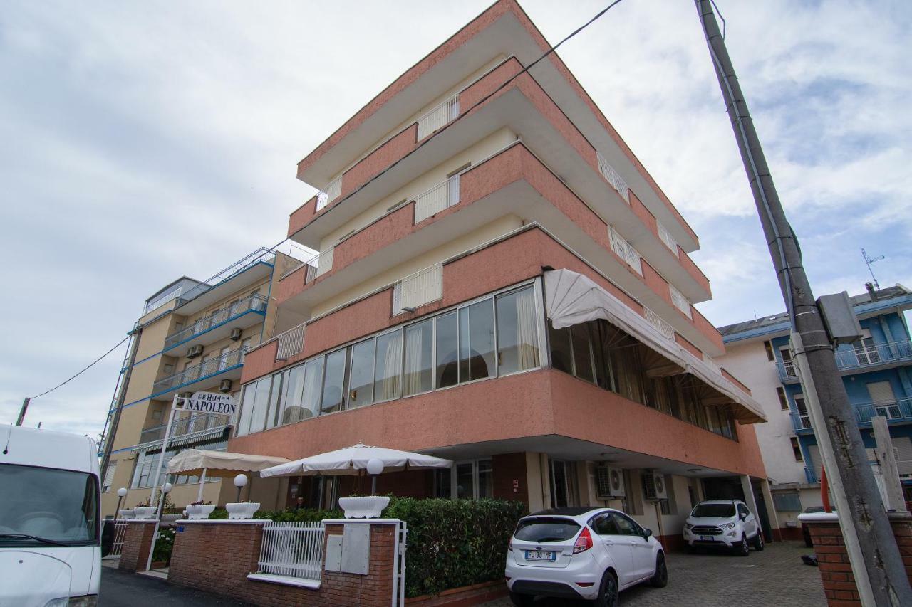 Hotel Napoleon Leisure And Relax Riccione Exterior photo